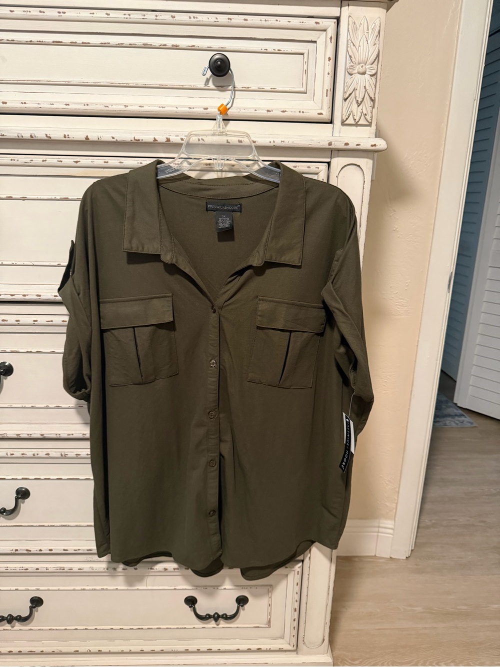 Preswick & Moore Olive Green Button-Front Utility Blouse